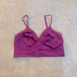 VICTORIA’S SECRET | Burgundy Lace Bra S